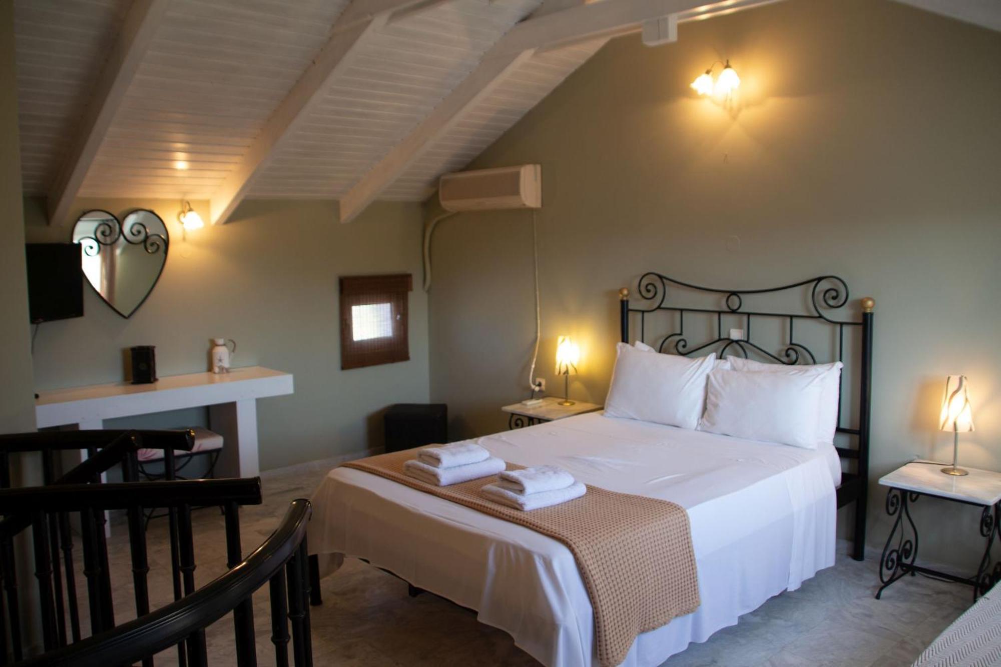 Avesta Apartments - 200M From The Beach Vasilikos  Room photo